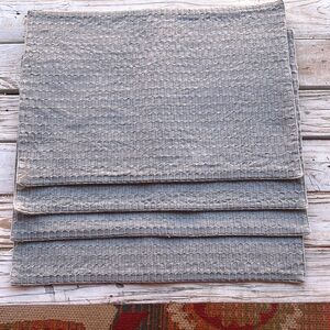 Gray Textured Fabric Placemat. Set of Four.
100% Cotton. Imported from India.